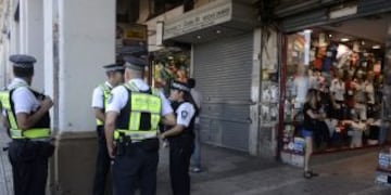 La Policu00eda Metropolitana custodia la zona.