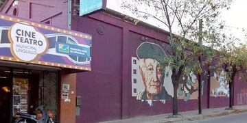 Cine Teatro Municipal Unquillo - Theatre - Unquillo (Foto: Airbnb®)