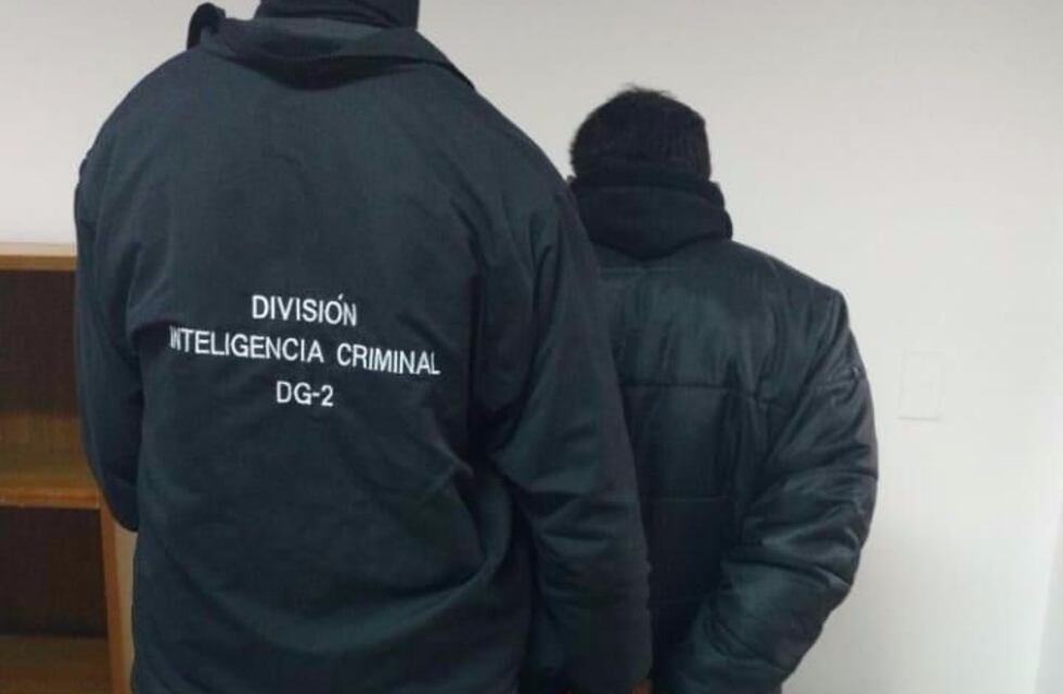 Detuvieron a un ex policía y a su cómplice por un violento asalto
