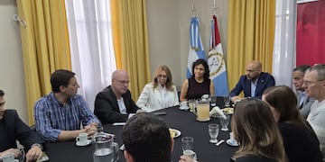 El Gobierno provincial concretó una misión institucional y comercial para ampliar las oportunidades logísticas de exportación.