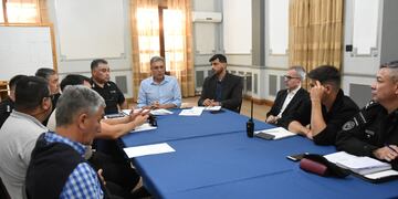 Reunión del Comando Unificado con el intendente Luis Castellano