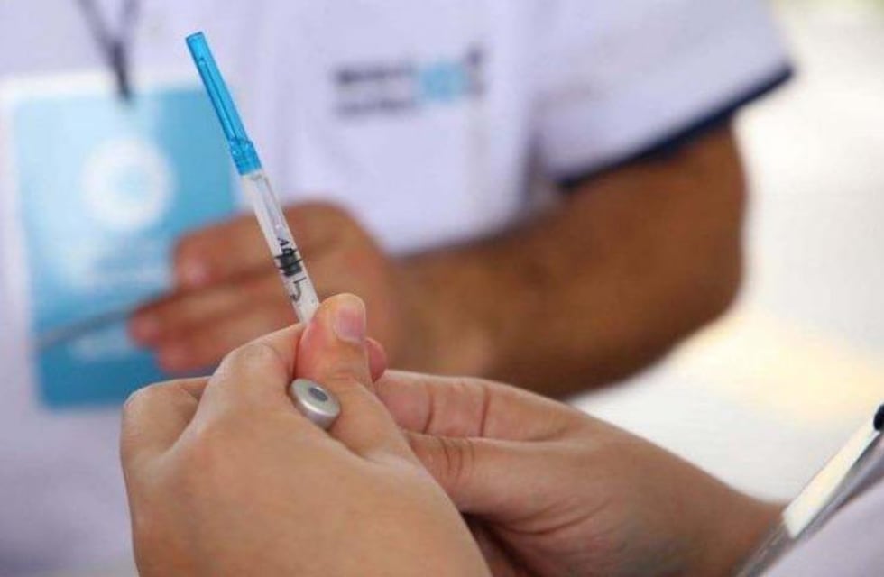 Vacunación a docentes en Mendoza: no será necesario anotarse en el registro nacional