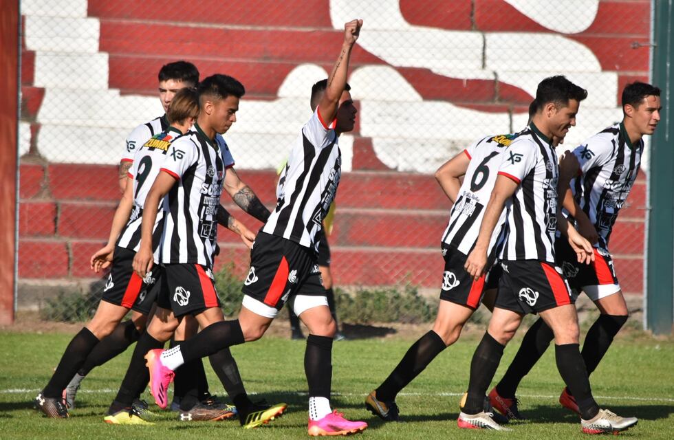 Liga Cordobesa: Argentino Peñarol se afirma en la cima a puro festejo
