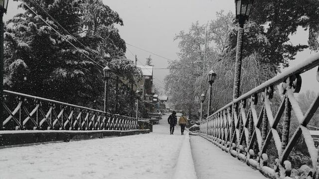 Una intensa nevada cayó sobre La Cumbrecita (Gentileza Janina Quinteros).