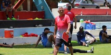 Jorge Montesino, nuevo DT de Sporting