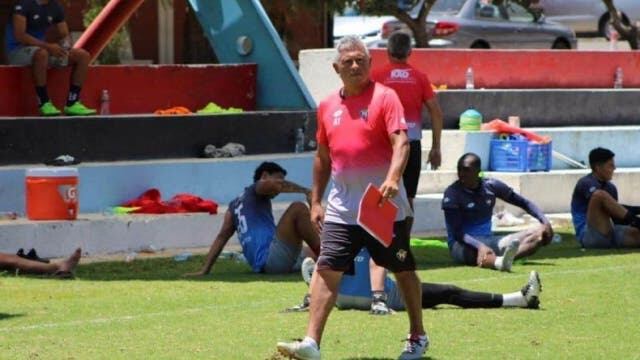 Jorge Montesino, nuevo DT de Sporting