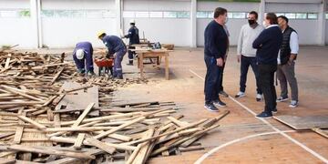 Se llevan adelante tareas de reparación y mantenimiento de elementos deteriorados, filtraciones de agua, del equipamiento y pintura.