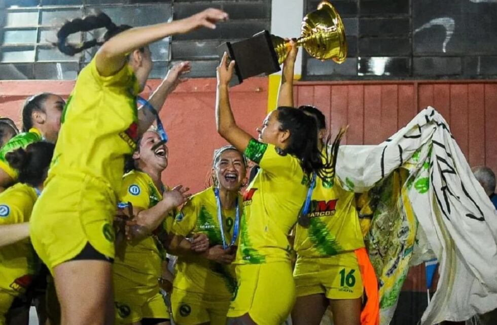 Cementista arrasó en Paraná: es tricampeón nacional de futsal femenino