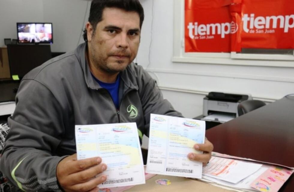 Padre desesperado por la adicción de su hijo pide ayuda