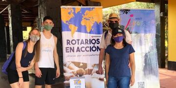 Los turistas dejaron leche en el ingreso al Parque Nacional Iguazú\u002E