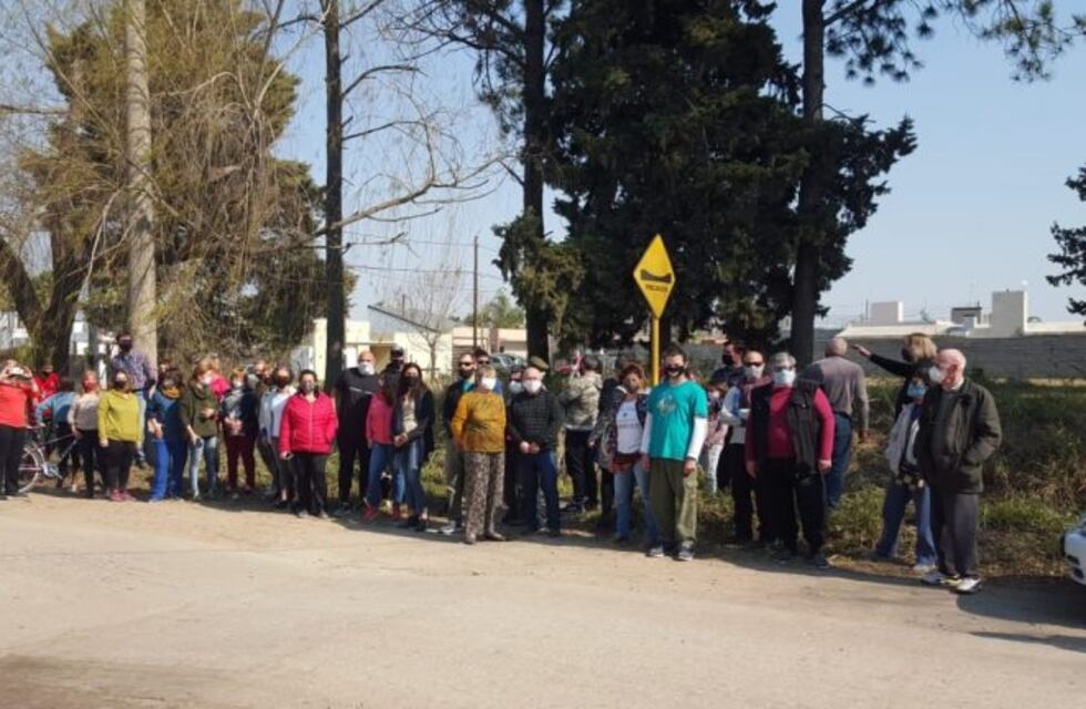 San Francisco: vecinos reclamaron por la entubación de un canal