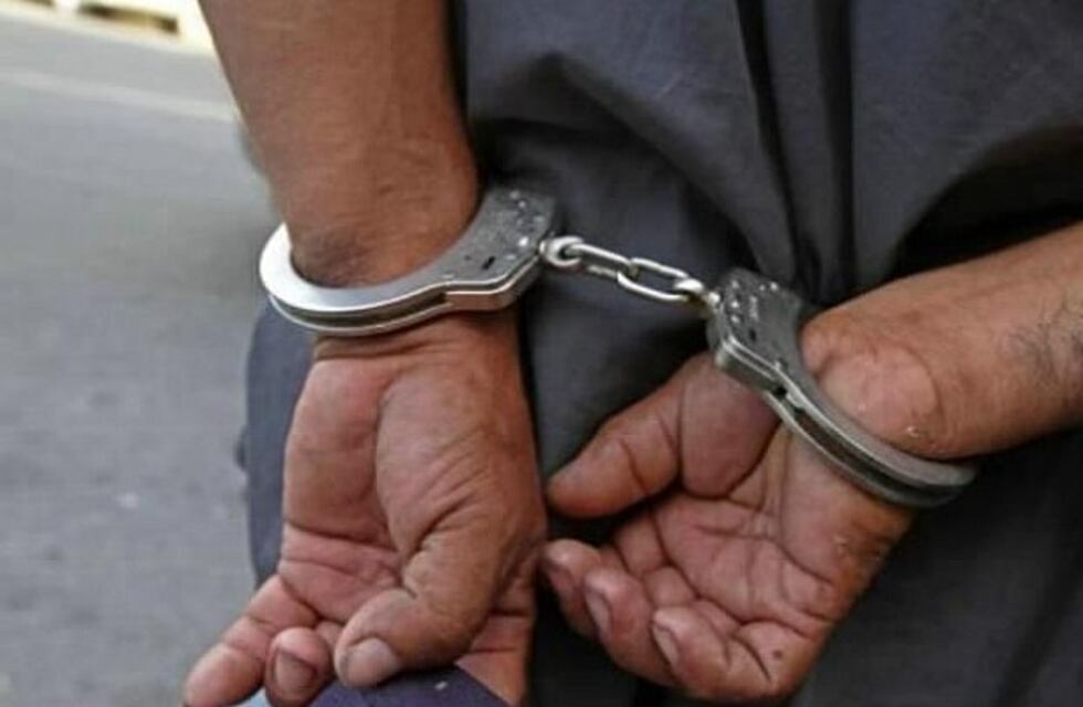 Un suboficial de la Armada fue condenado a 9 años de prisión por abusar de su hijastra menor de edad