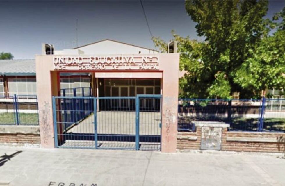 Un adolescente apuñaló a otro en el recreo de un colegio en Santa Rosa