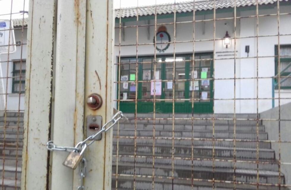 Padres se suman al reclamo de los docentes y se movilizan