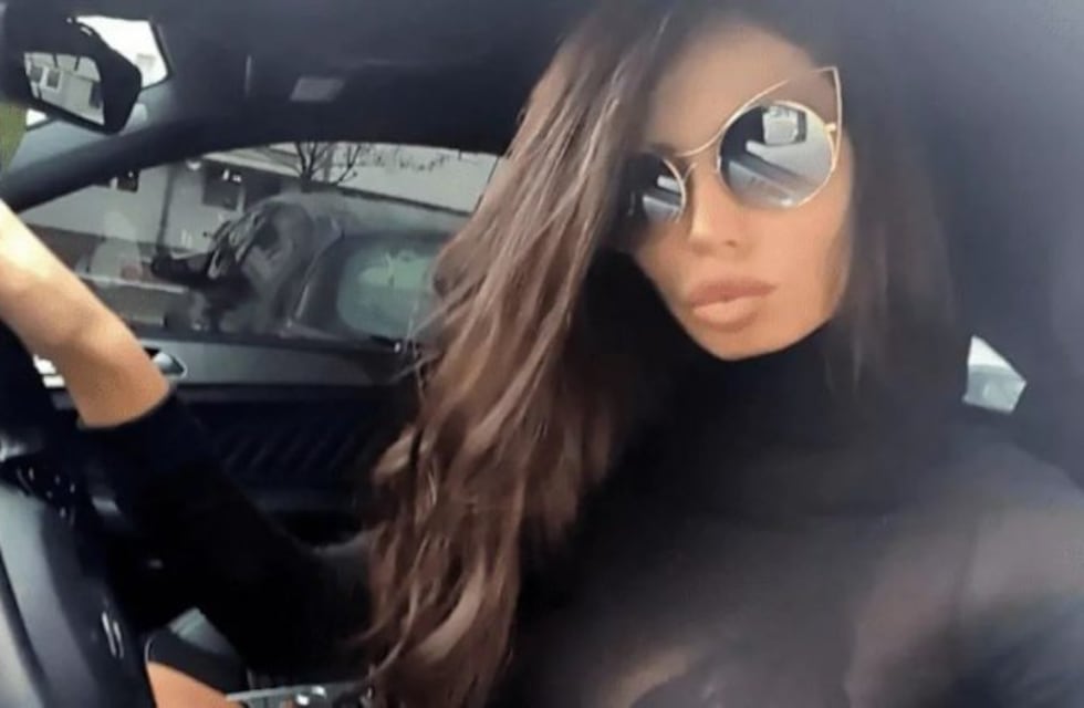 Una conejita de Playboy tuvo un insólito accidente con su Lamborghini