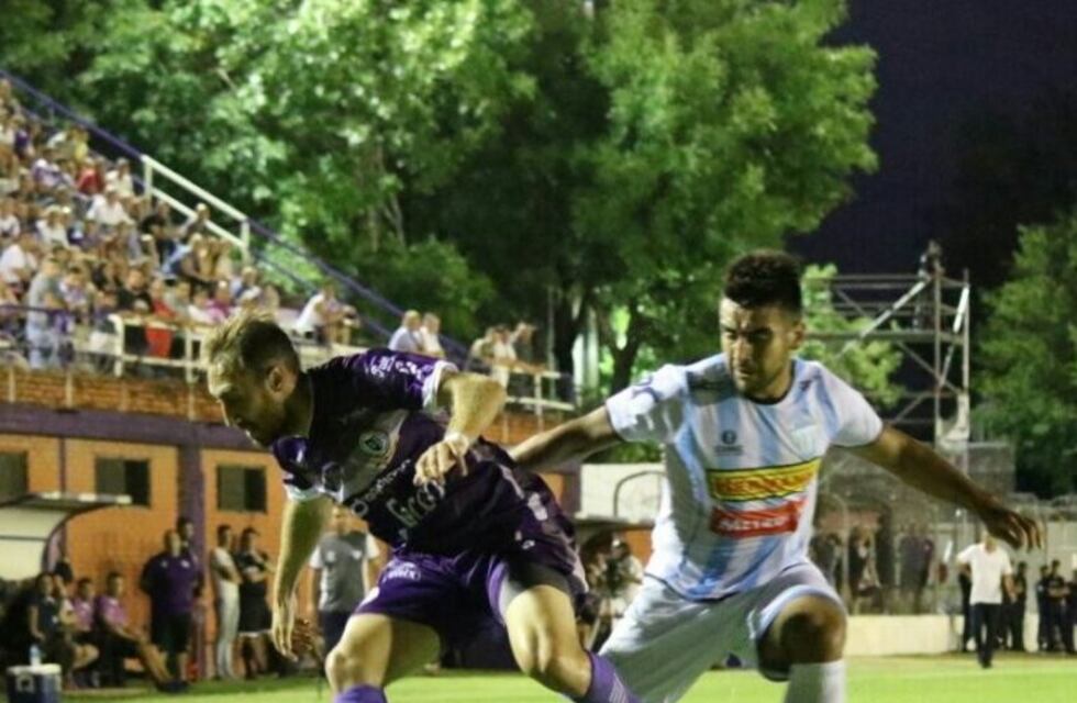 Ganó Villa Dálmine y también es puntero de la B Nacional