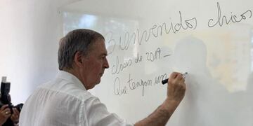 Juan Schiaretti en el inicio de clases en Colonia Tirolesa\u002E