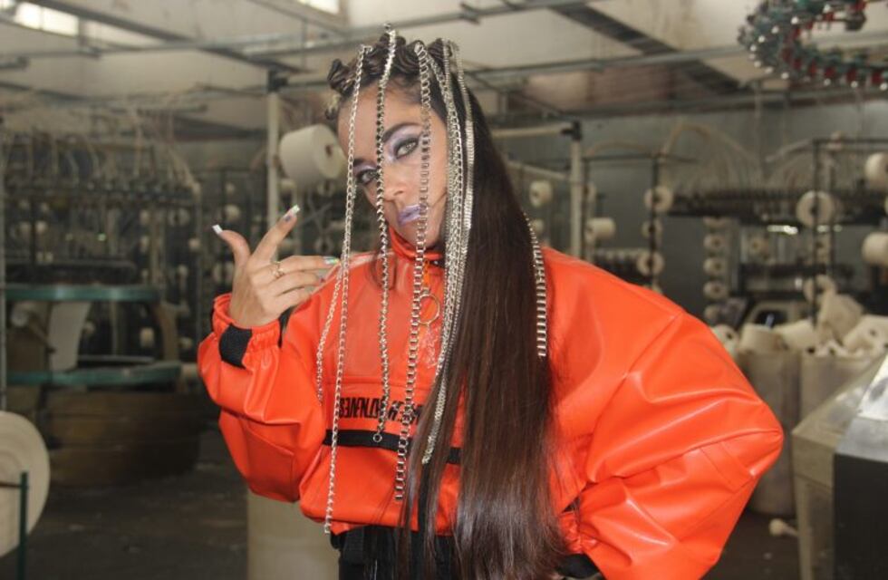 Sara Hebe llega a Córdoba con Politicalpari