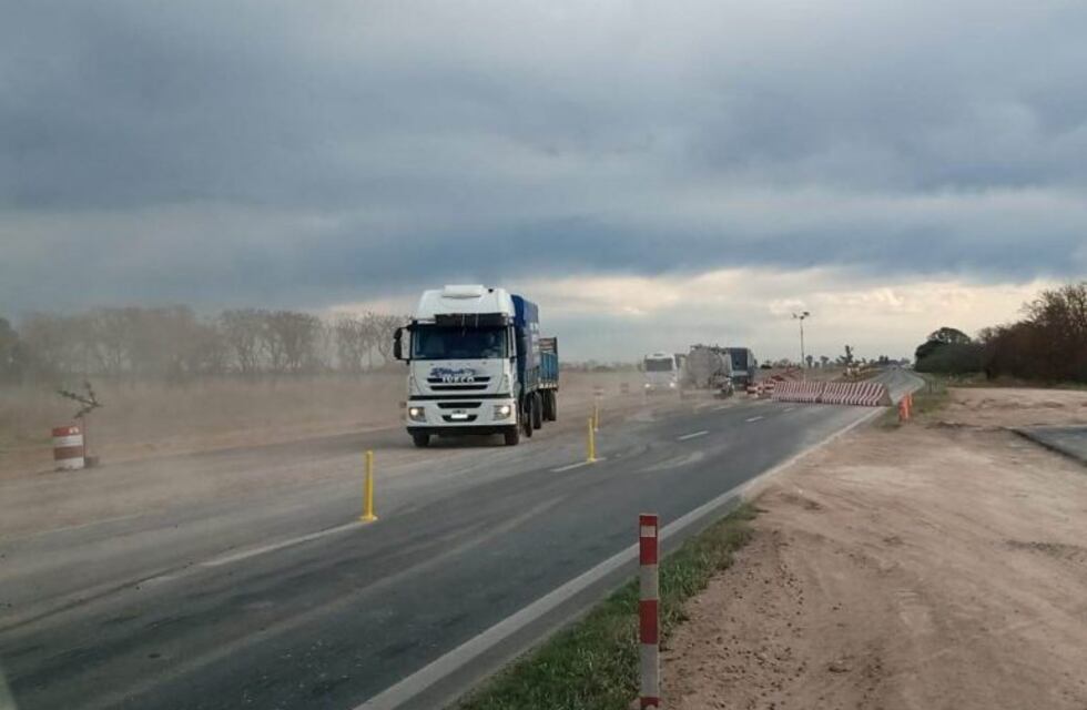 Por avances en la autopista de la ruta 34, hay un desvío al sur de Susana