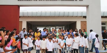 El Gobernador del Chaco inauguró otras dos escuelas\u002E