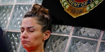 Manila (Philippines), 05/09/2019\u002E- US national, Jennifer Erin Talbot reacts during a press conference at the National Bureau of Investigation (NBI) in Manila, Philippines, 05 September 2019\u002E Talbot was apprehended at the airport a day earlier for attempting to take a six-day old baby out of the country without travel documents\u002E According to reports, she was hiding the child in her carry-on luggage\u002E (Filipinas) EFE/EPA/MARK R\u002E CRISTINO