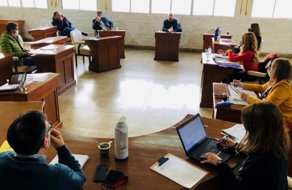 Concejales y Cooperativa Eléctrica trataron problemáticas de Villa Arias