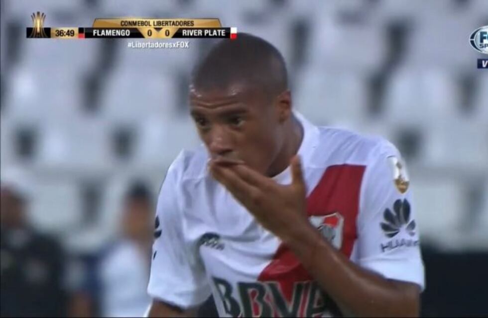 De La Cruz perdió un diente en pleno partido de River contra el Flamengo