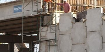 El gobernador de la vecina provincia prometió mediar para que los trabajos continúen\u002E