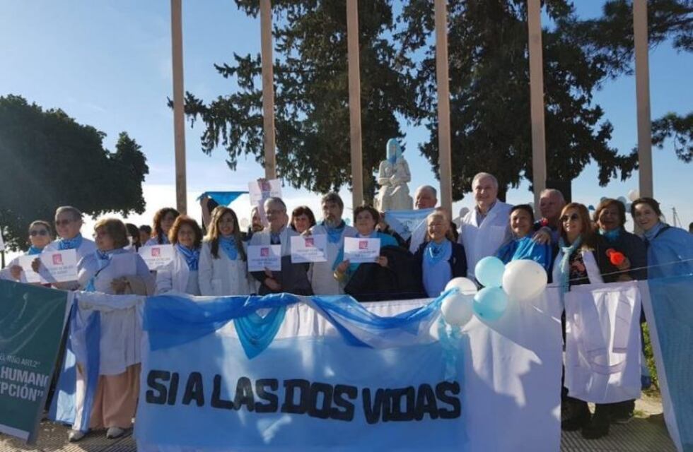 Médicos correntinos realizaron un "Chaquetazo" en contra del aborto