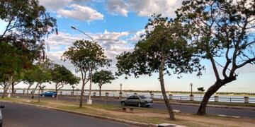 Mañana con cielo nublado, pero con mucho calor\u002E