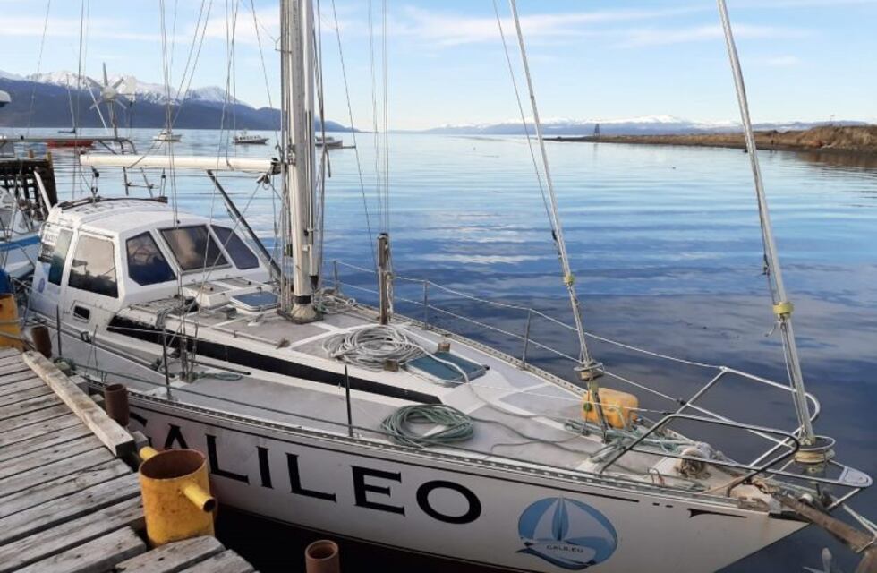 Velero Galileo rumbo a la Antártida