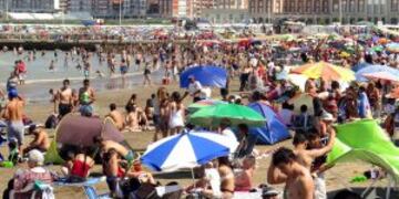 DYN10, MAR DEL PLATA 01/01/2017, COMIENZO DE LA  TEMPORADA 2017.FOTO:DYN/JUANA RODRIGUEZ.