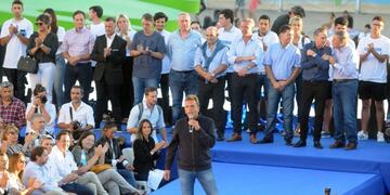 Lanzamiento del peronismo federal (FABIAN GASTIARENA / CLARIN)