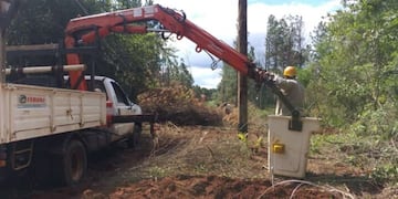 Energía de Misiones realizó trabajos en Jardín América y Loreto