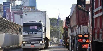Cambios en el tránsito de camiones sobre el Puente de la Amistad