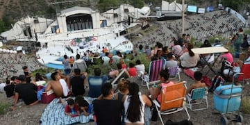 Vendimia de los cerros - \n Gentileza Los Andes