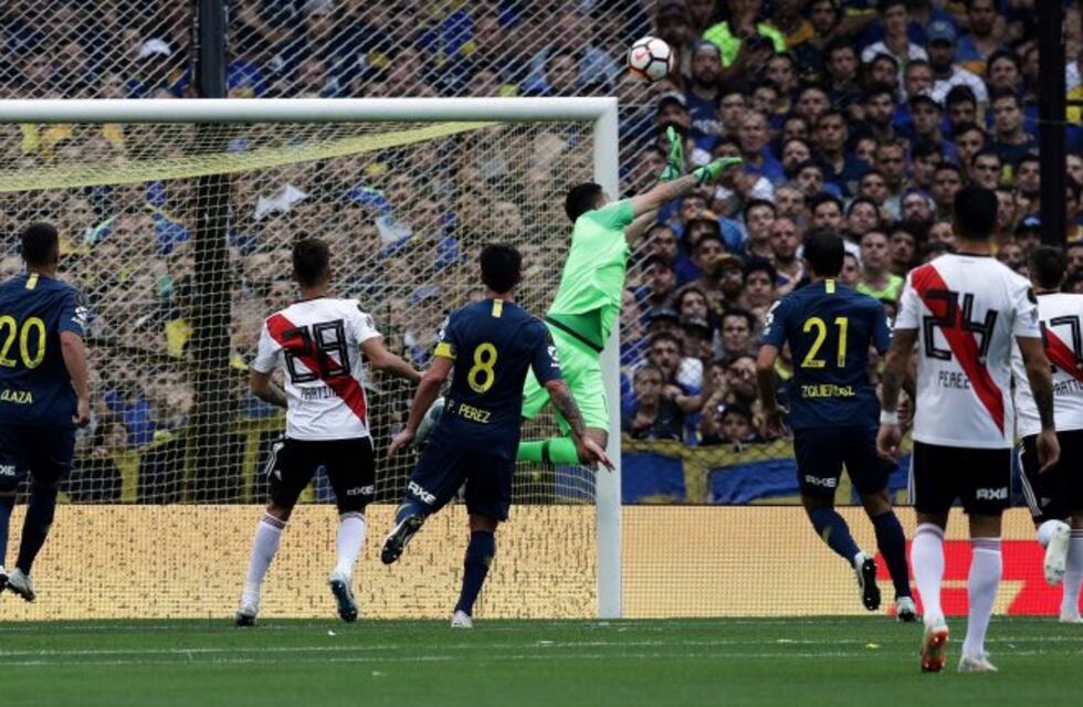 Las atajadas de Rossi fueron claves para el resultado