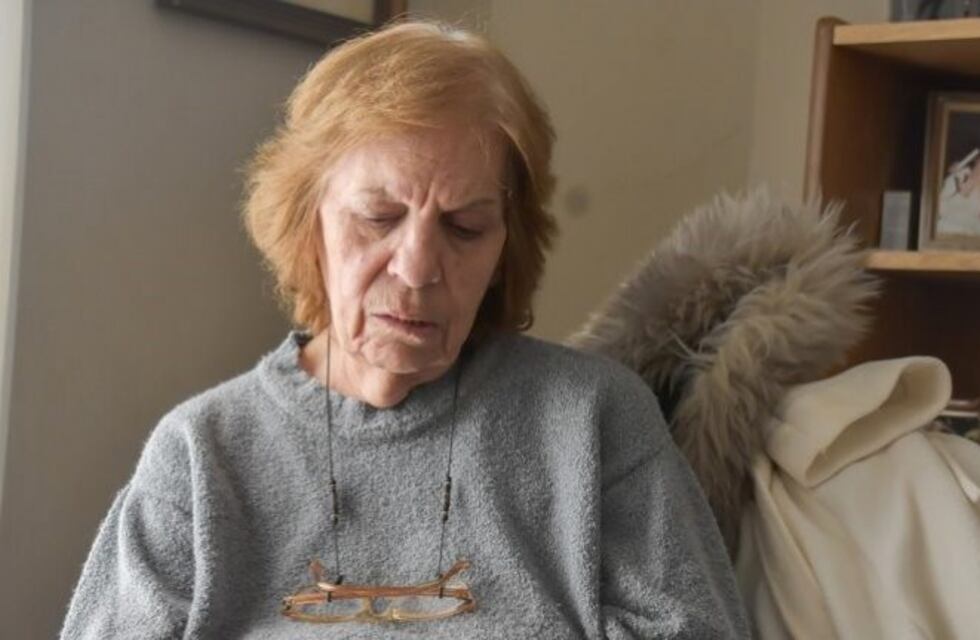 Maniataron a una anciana y le robaron dinero y joyas de su caja fuerte