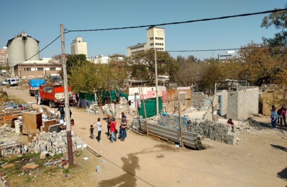 Villa La Maternidad: se lleva a cabo el desalojo sin mayores incidentes