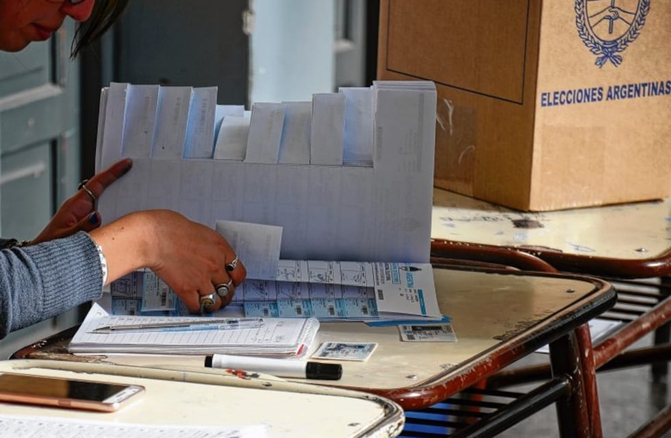 Más de 250.000 personas van a las urnas en Bahía Blanca
