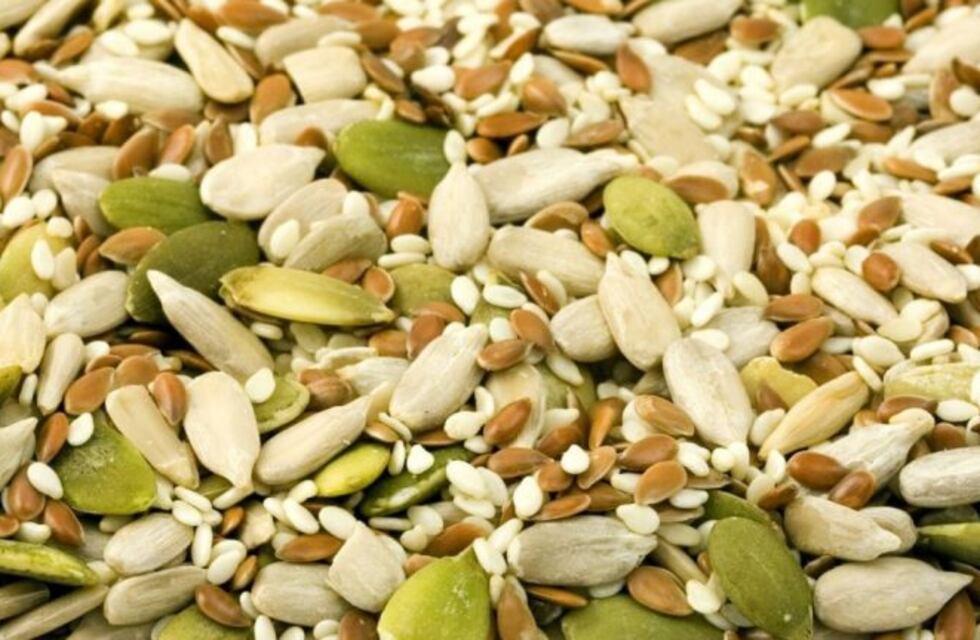 La ANMAT prohibió la venta de un suplemento dietario y una marca de semillas