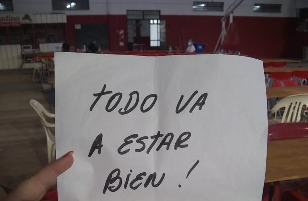 La experiencia de vivir en un centro de aislamiento: "Acá somos todos una comunidad"