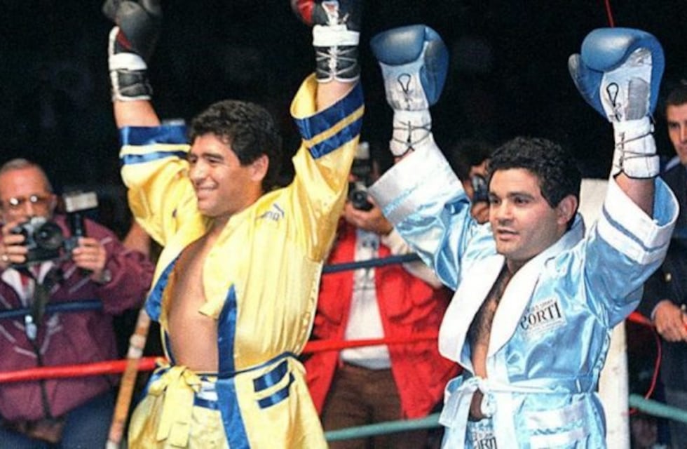Maradona en Córdoba: cuando el Diego se calzó los guantes y boxeó con Laciar