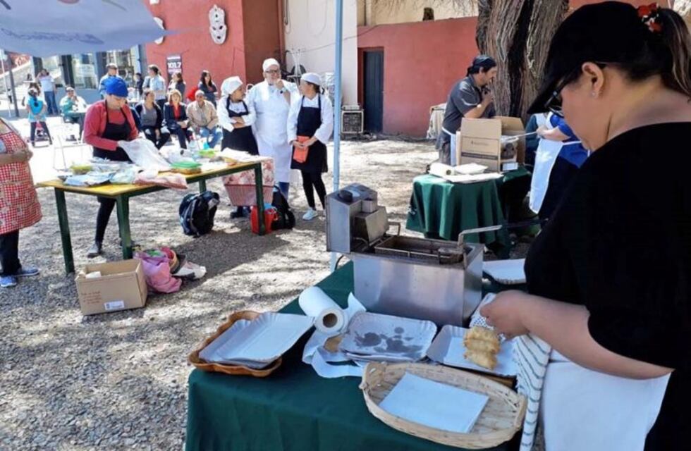 Yuliana Olivera obtuvo el premio a la mejor empanada chileciteña