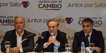 Pichetto junto a Juan Carlos Romero y Miguel Nanni (La Gaceta)