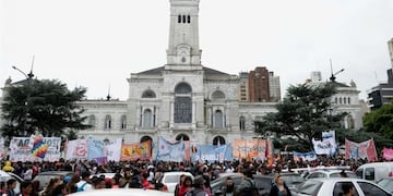 Protesta en la Municipalidad de La Plata\u002E (AGLP)