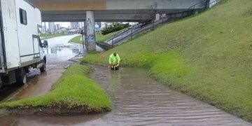 Temporal en Mar del Plata: cortes de luz y anegamientos en varios barrios (Foto: Prensa OSSE)