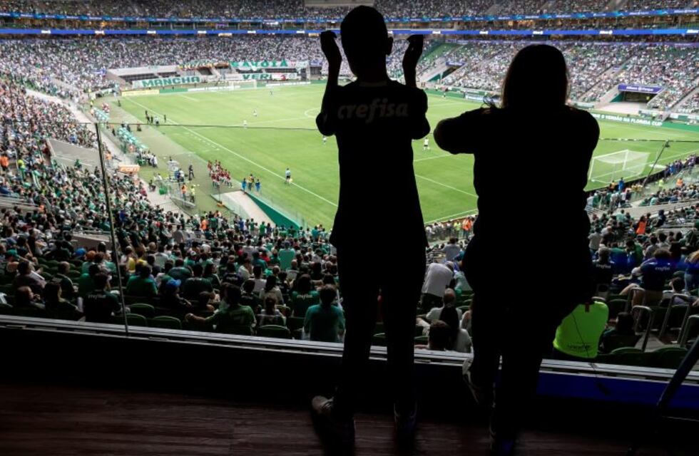 Invitaron a niños y niñas no videntes a vivir en vivo partidos de la Superliga