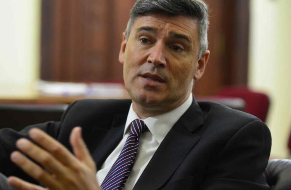 Amenazas a Passerini: investigan si las llamadas están vinculadas con el entorno del Suoem