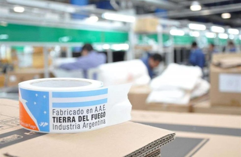Castigione: "La cuarentena continúa y la industria no estará exceptuada"